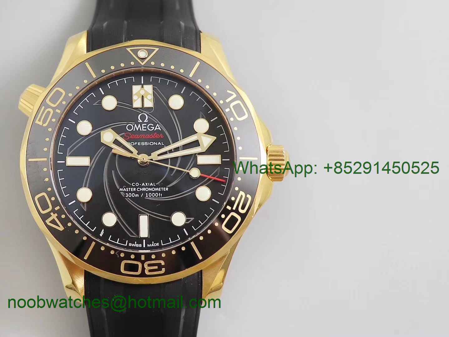 Replica OMEGA Seamaster Diver 300M Yellow Gold 007 James Bond VSF 1:1 Best Edition on Black Rubber Strap A8807
