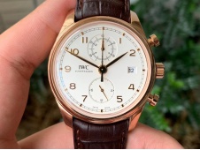 Replica IWC Portugieser Chrono Classic 42 Rose Gold IW390301 ZF 1:1 Best White Dial on Brown Leather Strap A7750
