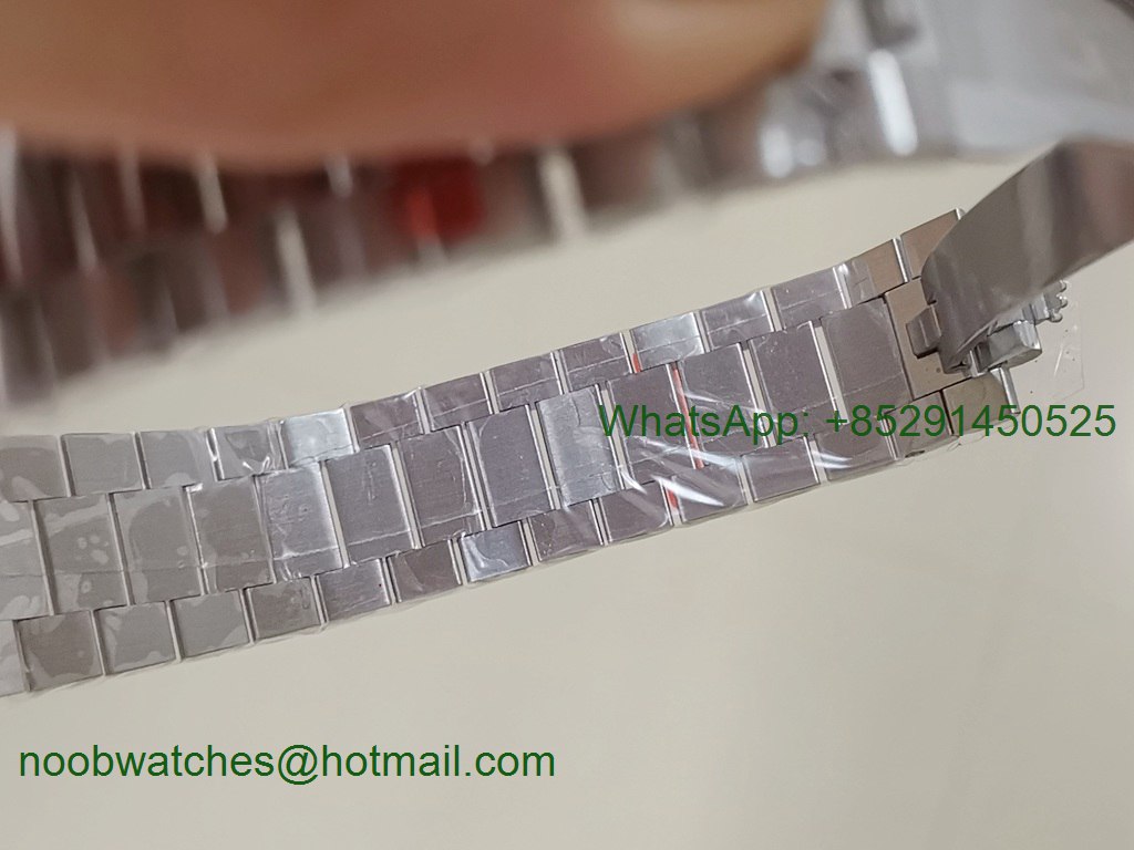 Replica Rolex DayDate 40mm 228239 EWF Best Edition Black Diamond Dial on SS President Bracelet A3255