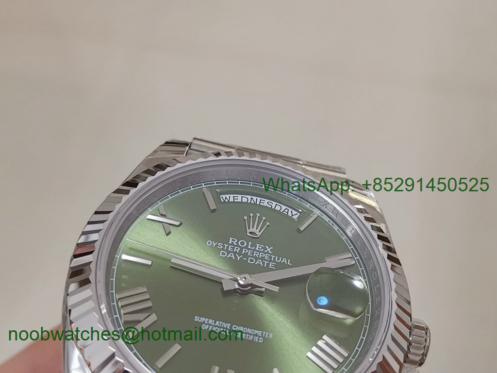 Replica Rolex DayDate 40mm 228239 EWF Best Green Roman Dial on SS President Bracelet A3255