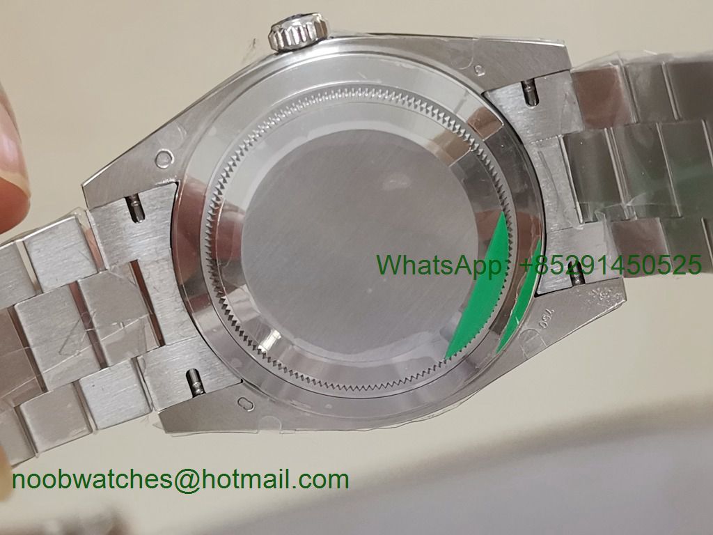 Replica Rolex DayDate 40mm 228239 EWF Best Green Roman Dial on SS President Bracelet A3255