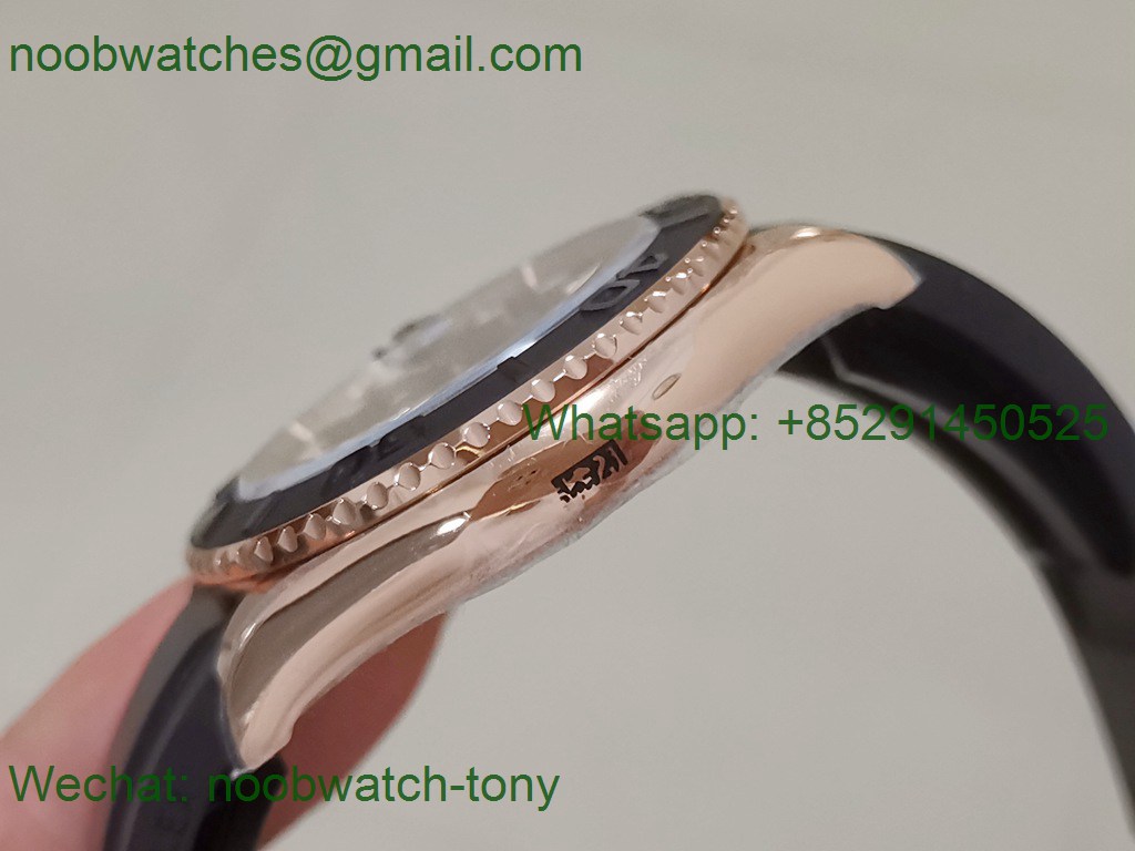 Replica Rolex YachtMaster 126655 Rose Gold 40mm Black Dial on Rubber EWF A3235