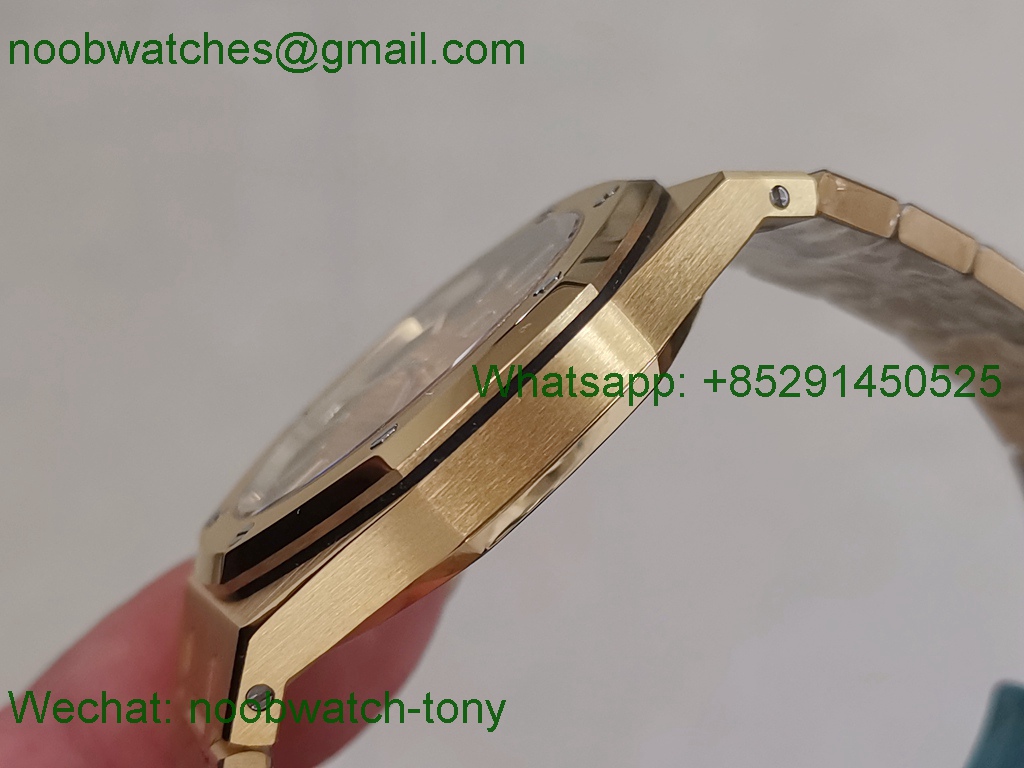 Replica Audemars Piguet AP Royal Oak 39mm 15202 Yellow Gold Black Dial BF A2121