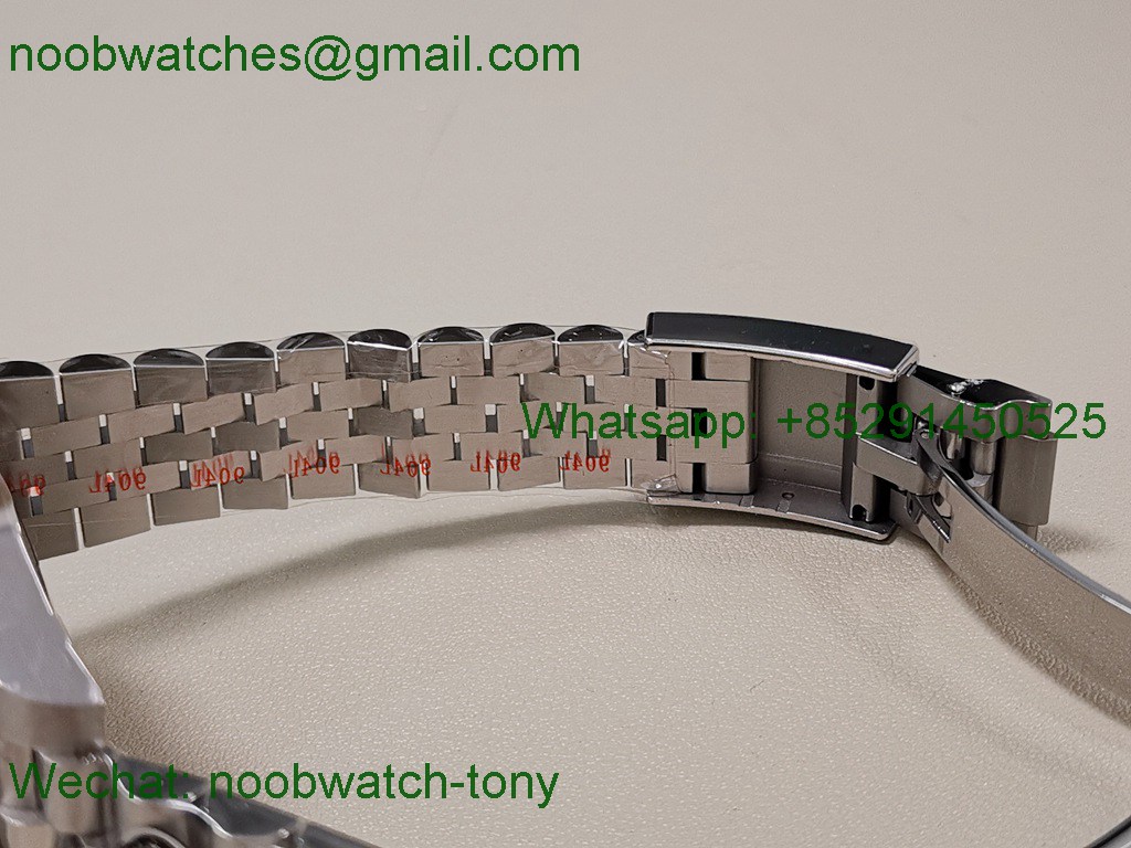 Replica Rolex GMT II 126710 GRNR Bruce Wayne Black Gray Clean SuperClone on Jubilee DD3285