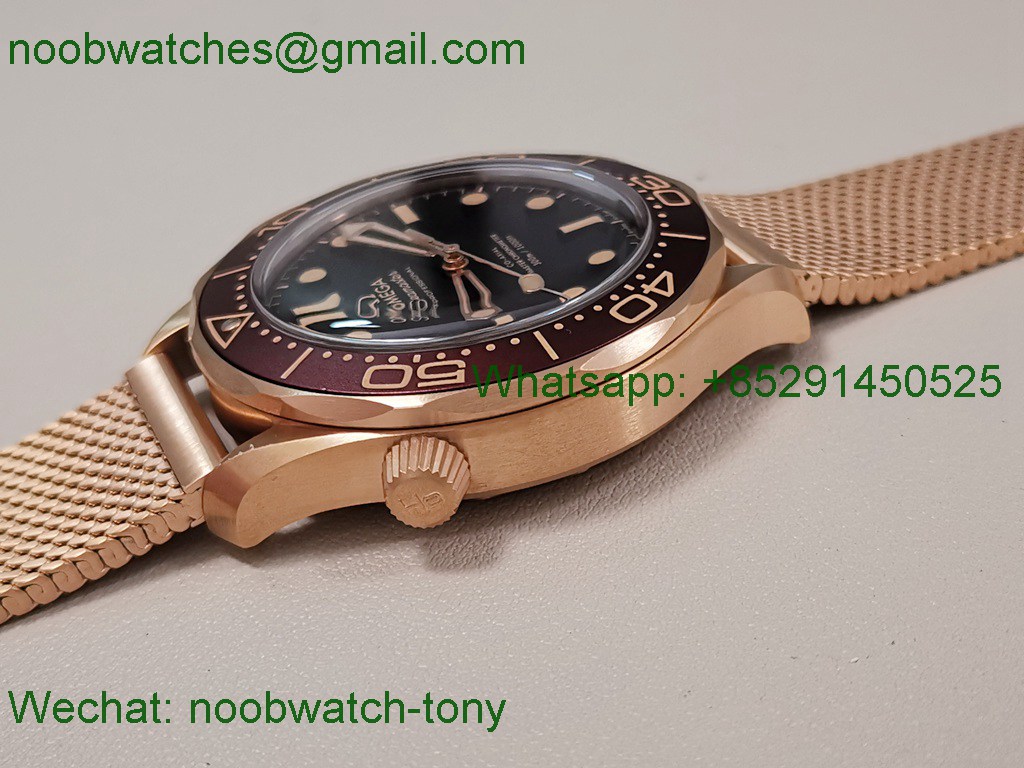 Replica OMEGA Seamaster 300M Diver Rose Gold VSF 1:1 Best SuperCLone Black Dial Red Bezel A8806