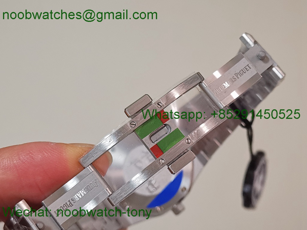 Replica Audemars Piguet AP Lady Royal Oak 33mm 67651 Diamonds ZF 1:1 Best SuperCLone White Dial Quartz