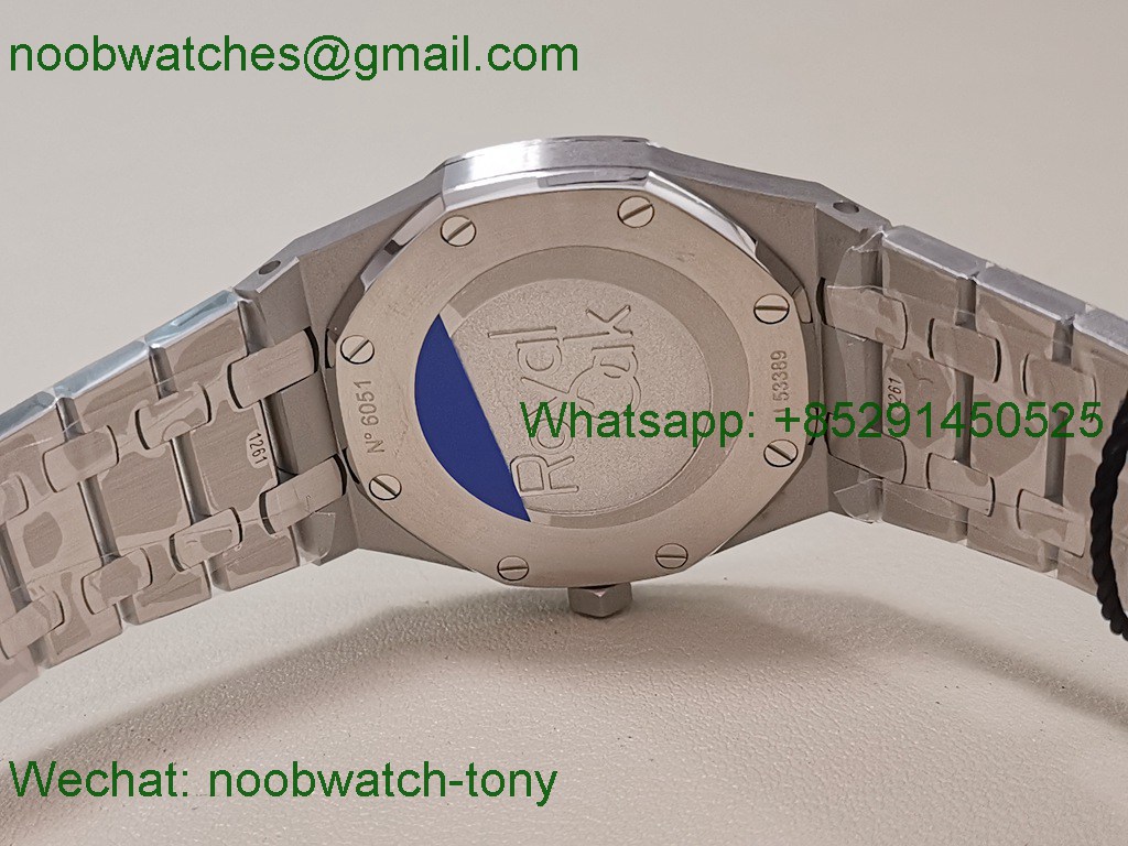 Replica Audemars Piguet AP Lady Royal Oak 33mm 67651 Diamonds ZF 1:1 Best SuperCLone Blue Dial Quartz