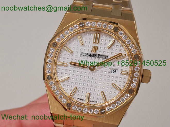 Replica Audemars Piguet AP Lady Royal Oak 33mm Yellow Gold ZF 1:1 Best White Dial Diamonds ETA Quartz