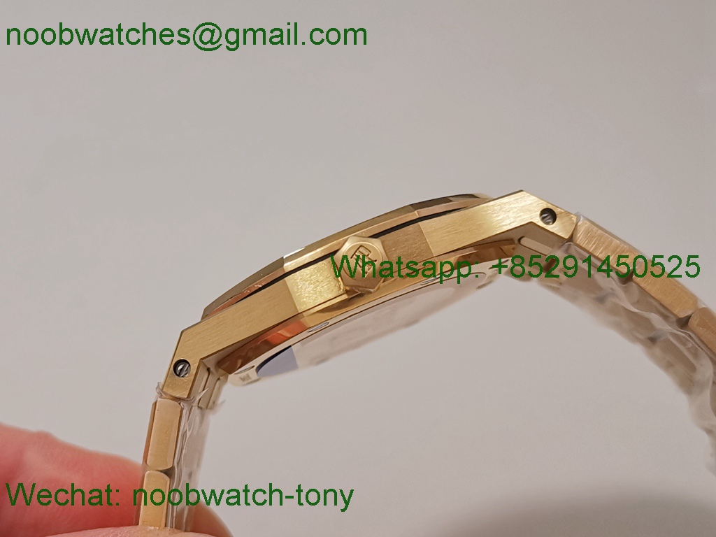 Replica Audemars Piguet AP Lady Royal Oak 33mm Yellow Gold ZF 1:1 Best White Dial Diamonds ETA Quartz