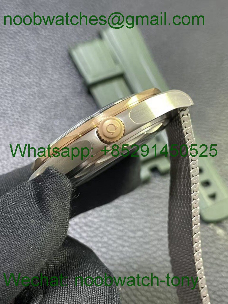 Replica OMEGA Seamaster 300M Diver Titanium Bronze VSF 1:1 Best SuperCLone Green Dial on Titanium Mesh Bracelet A8806