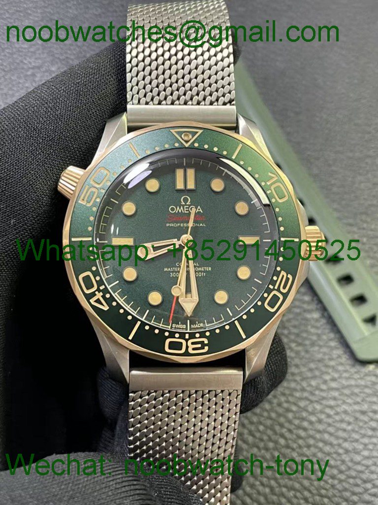 Replica OMEGA Seamaster 300M Diver Titanium Bronze VSF 1:1 Best SuperCLone Green Dial on Titanium Mesh Bracelet A8806