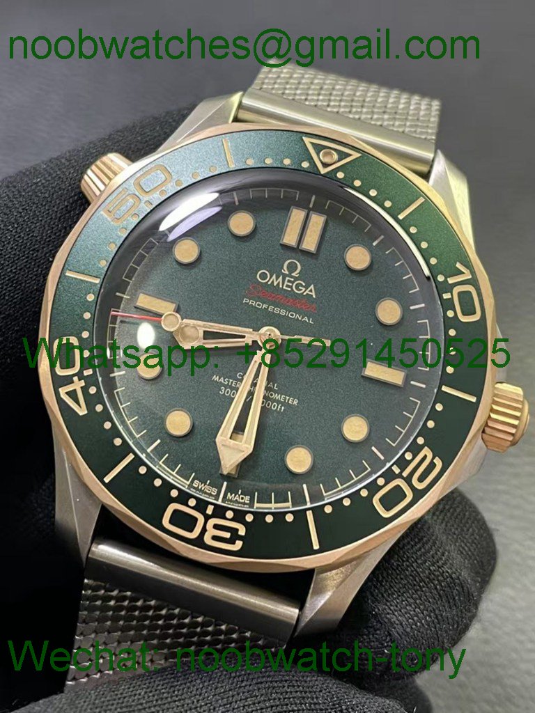 Replica OMEGA Seamaster 300M Diver Titanium Bronze VSF 1:1 Best SuperCLone Green Dial on Titanium Mesh Bracelet A8806