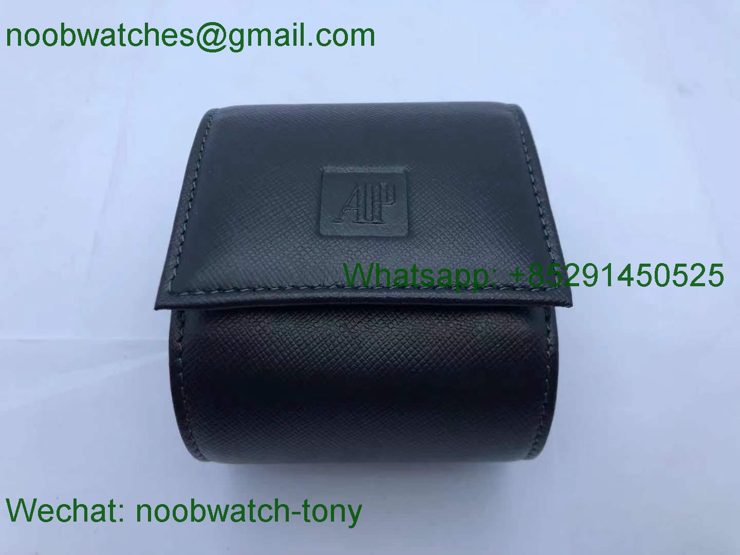 Audemars Piguet VIP Travel box with cards