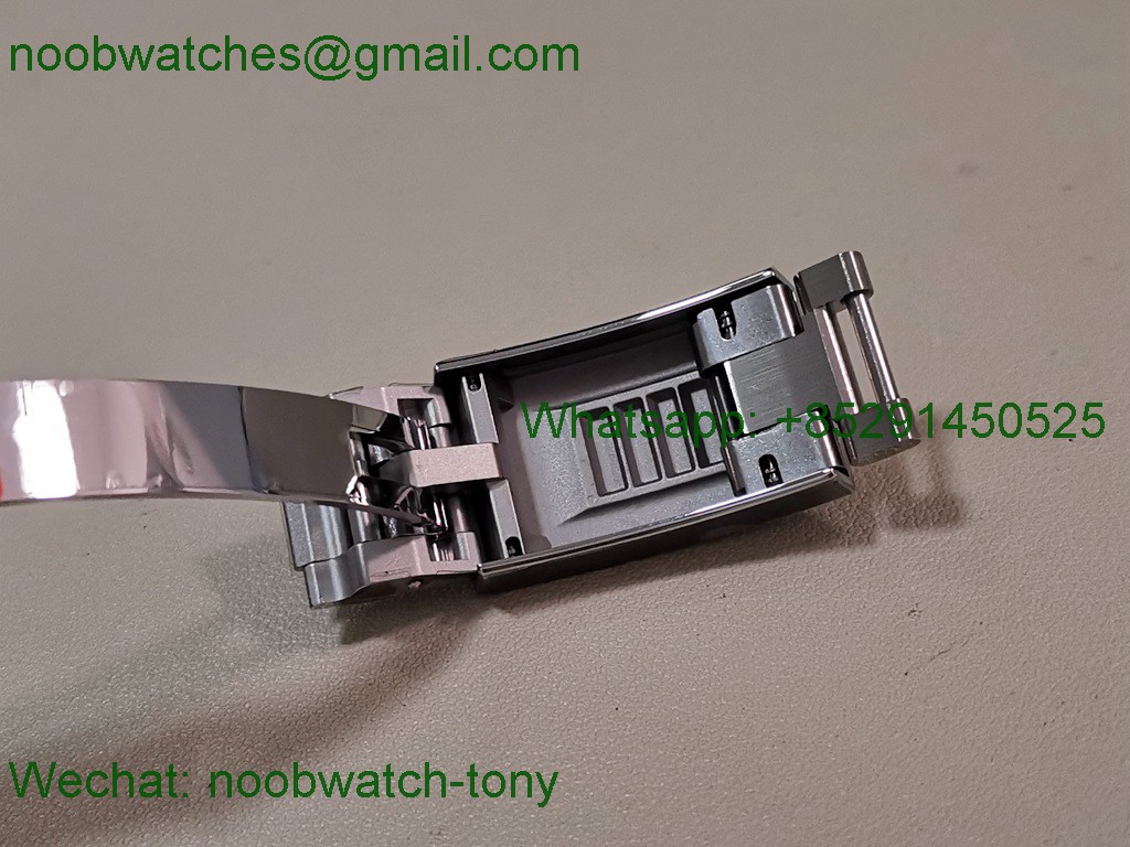 Replica Rolex Daytona 126519LN Grey Dial OysterFlex EWE A4131