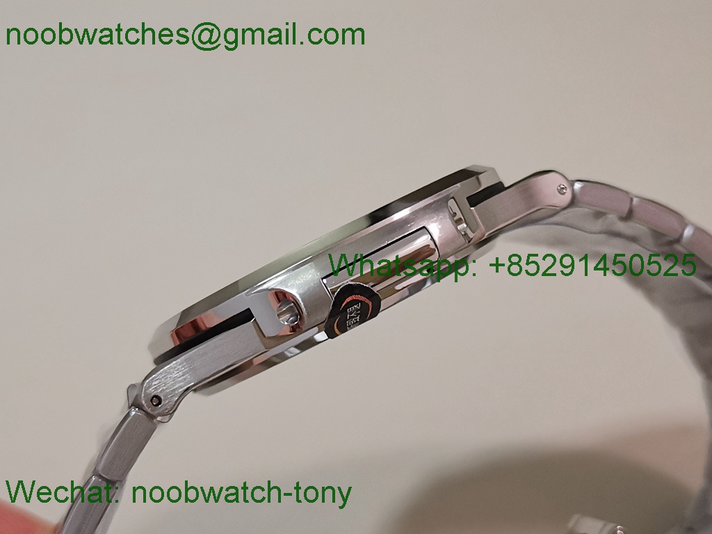 Replica Patek Philippe Nautilus 5711 3KF Superclone Best Blue Textured Dial on SS Bracelet A324 V2