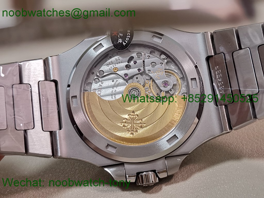 Replica Patek Philippe Nautilus 5711 3KF SuperClone Best Green Textured Dial on SS Bracelet A324 V2