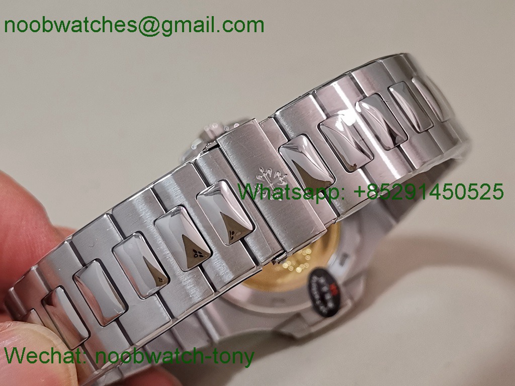 Replica Patek Philippe Nautilus 5711 3KF SuperClone Best Green Textured Dial on SS Bracelet A324 V2