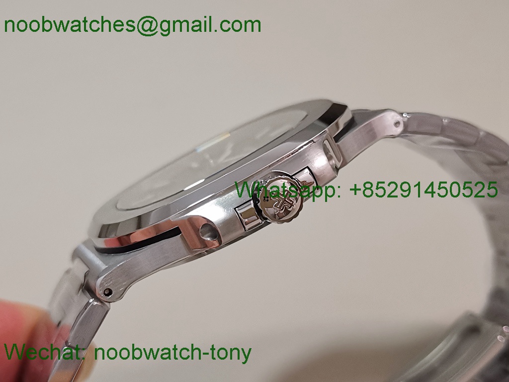 Replica Patek Philippe Nautilus 5711 3KF SuperClone Best Green Textured Dial on SS Bracelet A324 V2