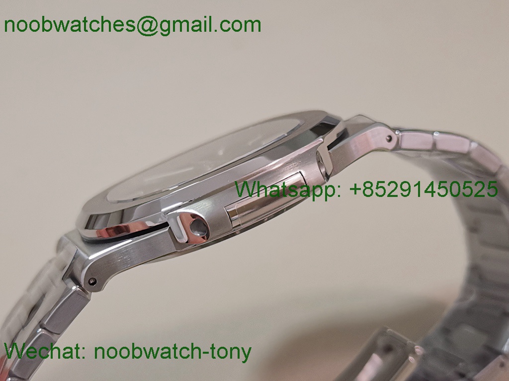 Replica Patek Philippe Nautilus 5711 DDF SuperClone Best Blue Textured Dial DD330