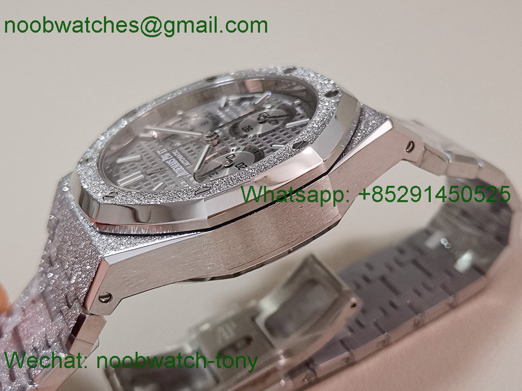Replica Audemars Piguet AP Royal Oak Chrono 26240 Frosted APSF 1:1 Best SuperCLone Silver Dial SA4401