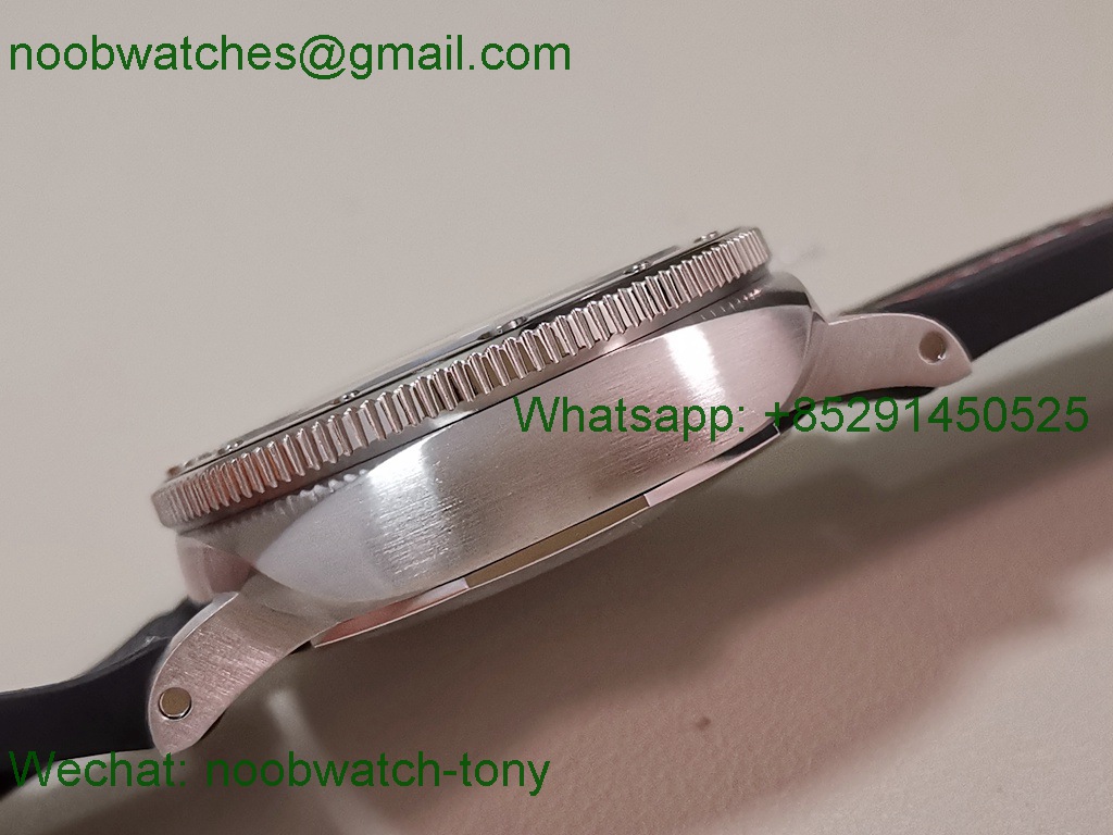 Replica PANERAI PAM1681 Submersible Luna Rossa Silver Dial VSF P900 SuperClone Best 