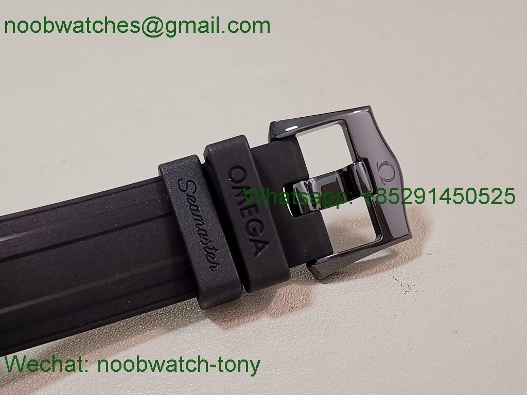 Replica OMEGA Seamaster Diver 300M Black Ceramic V4 VSF 1:1 Best SuperClone Black Dial Rubber 8806