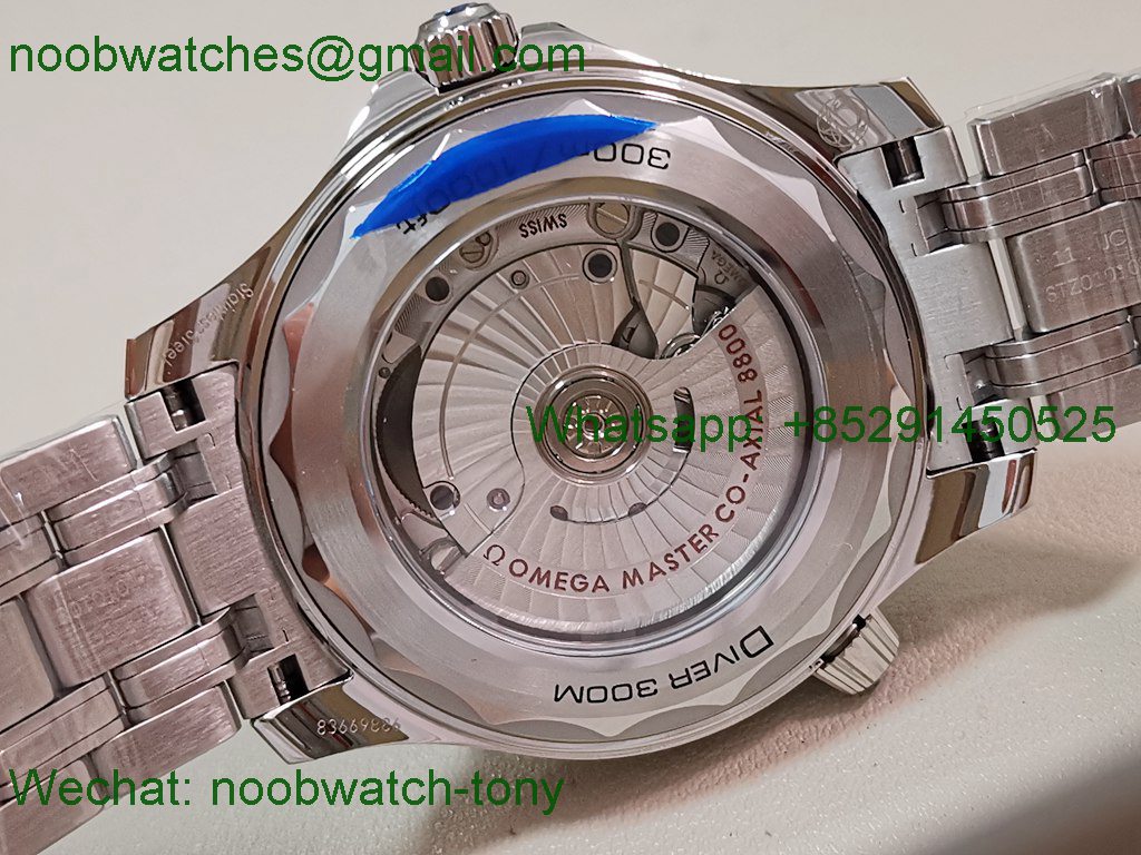 Replica OMEGA Seamaster Diver 300M White Dial Black Bezel V4 VSF 1:1 Best SuperClone 8800