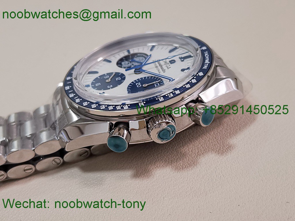 Replica OMEGA Speedmaster Silver Snoopy Award 50th Anniversary N1F 1:1 Best SuperCLone 3861