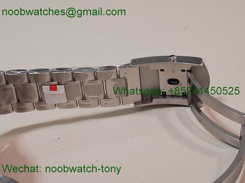 Replica OMEGA Speedmaster MoonWatch OMF Black Dial Manual Winding Chrono