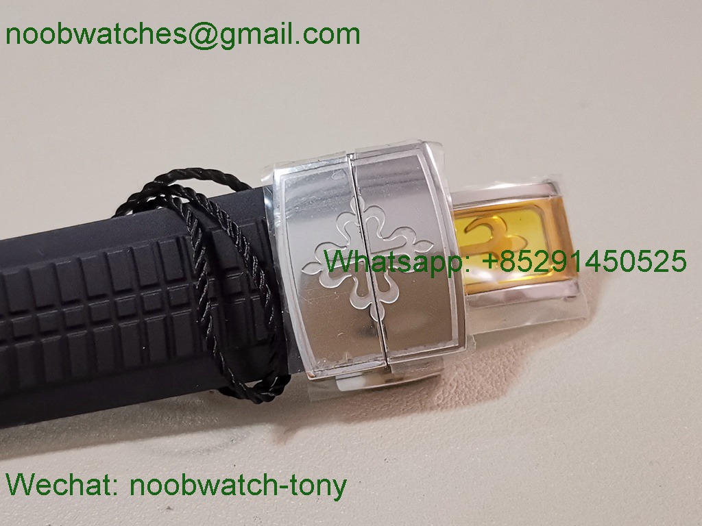 Replica Patek Philippe Aquanaut 5267 38.8mm Black Dial Diamond Bezel PPF Best SuperClone Swiss Quartz