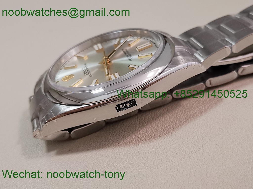 Replica ROLEX Oyster Perpetual 126000 36mm Silver Dial VSF 1:1 Best SuperClone VS3235