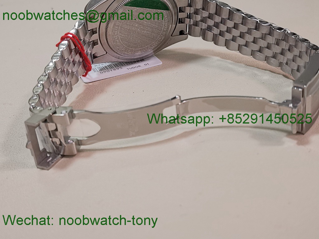 Replica TUDOR Black Bay Chrono BLSF 1:1 Best SuperClone Pink Dial on SS Bracelet A7750